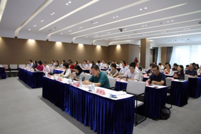 上海技术创新高地 汽车企业签署自律公约，引领行业高质量发展